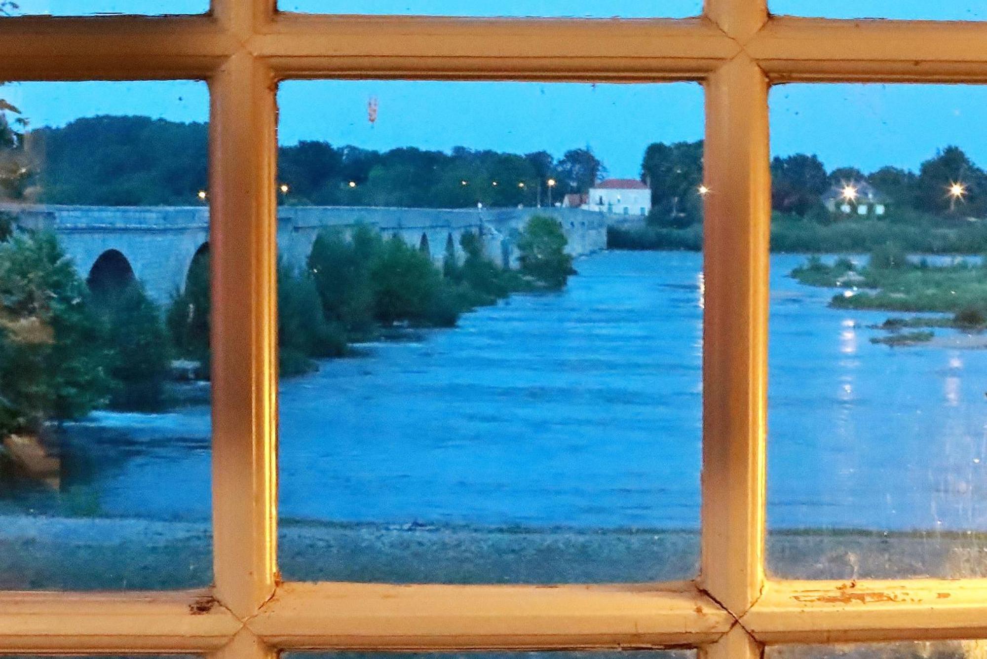Grand Hotel De L'Abbaye Боженси Екстериор снимка