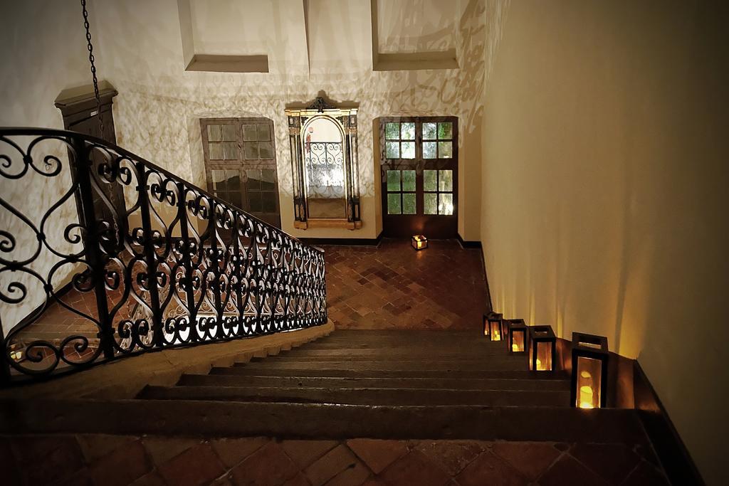 Grand Hotel De L'Abbaye Боженси Екстериор снимка